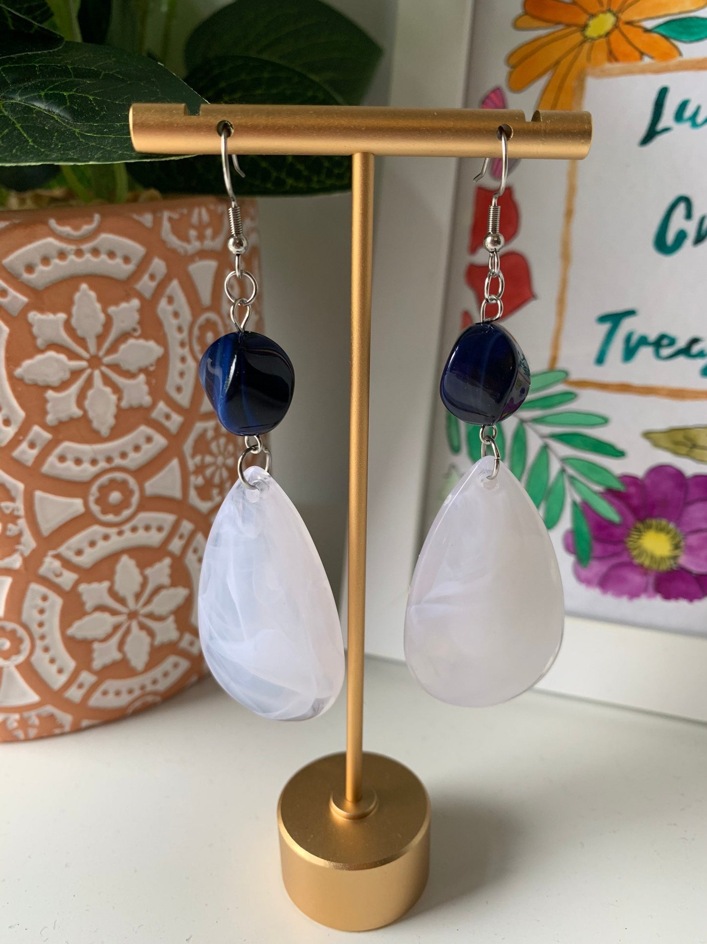 Dangle Earrings Blue/White